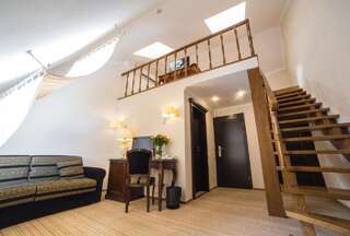 Отель Reikartz Medievale Lviv Львов Полулюкс-3