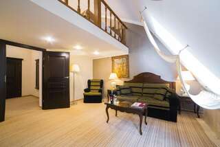 Отель Reikartz Medievale Lviv Львов Люкс-5