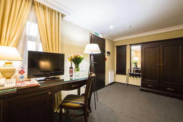 Отель Reikartz Medievale Lviv Львов-19