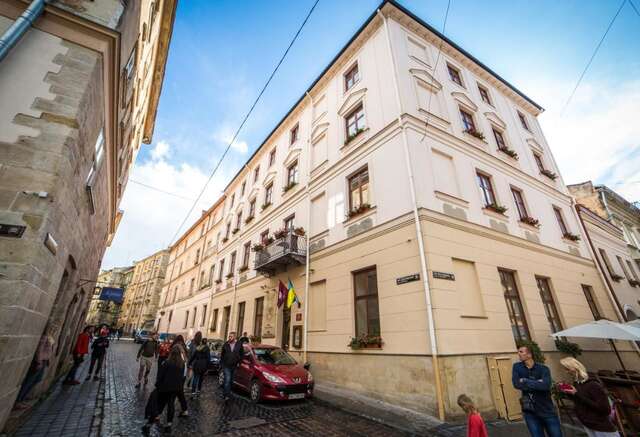 Отель Reikartz Medievale Lviv Львов-5