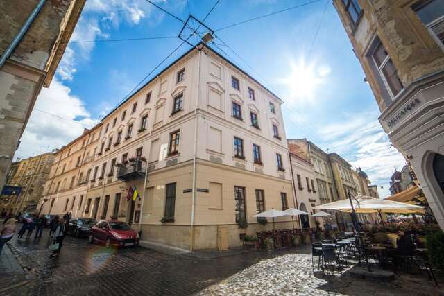 Отель Reikartz Medievale Lviv Львов-7